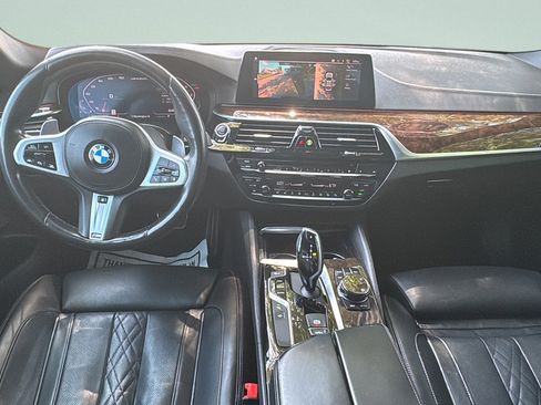 Used 2020 BMW M550i xDrive w/ Executive Package AWD/4WD image 12