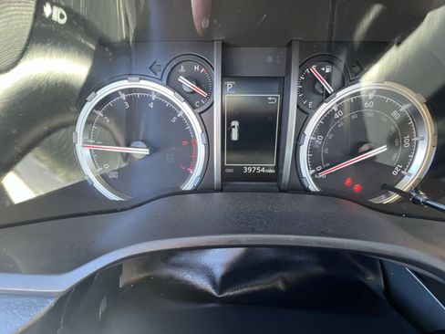 Used 2022 Toyota 4Runner TRD Off-Road Premium w/ Moonroof Package image 17