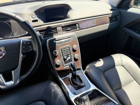Used 2016 Volvo XC70 T5 Premier w/ Proximity Package FWD image 21
