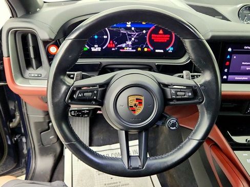 Used 2024 Porsche Cayenne Coupe w/ Premium Package Plus AWD/4WD image 13