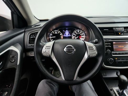 Used 2018 Nissan Altima 2.5 S w/ S Convenience Package image 16