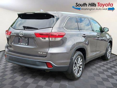 Certified 2019 Toyota Highlander XLE AWD/4WD image 6