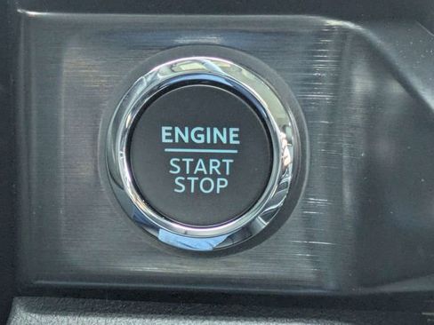 New 2026 Ford F250 Lariat w/ Lariat Premium Package AWD/4WD image 28