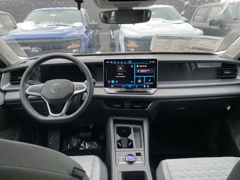 New 2025 Volkswagen Tiguan S image 13