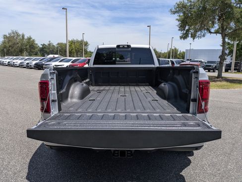 New 2026 RAM 3500 Limited AWD/4WD image 12