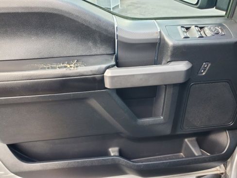 Used 2015 Ford F150 XLT w/ Equipment Group 301A Mid image 11