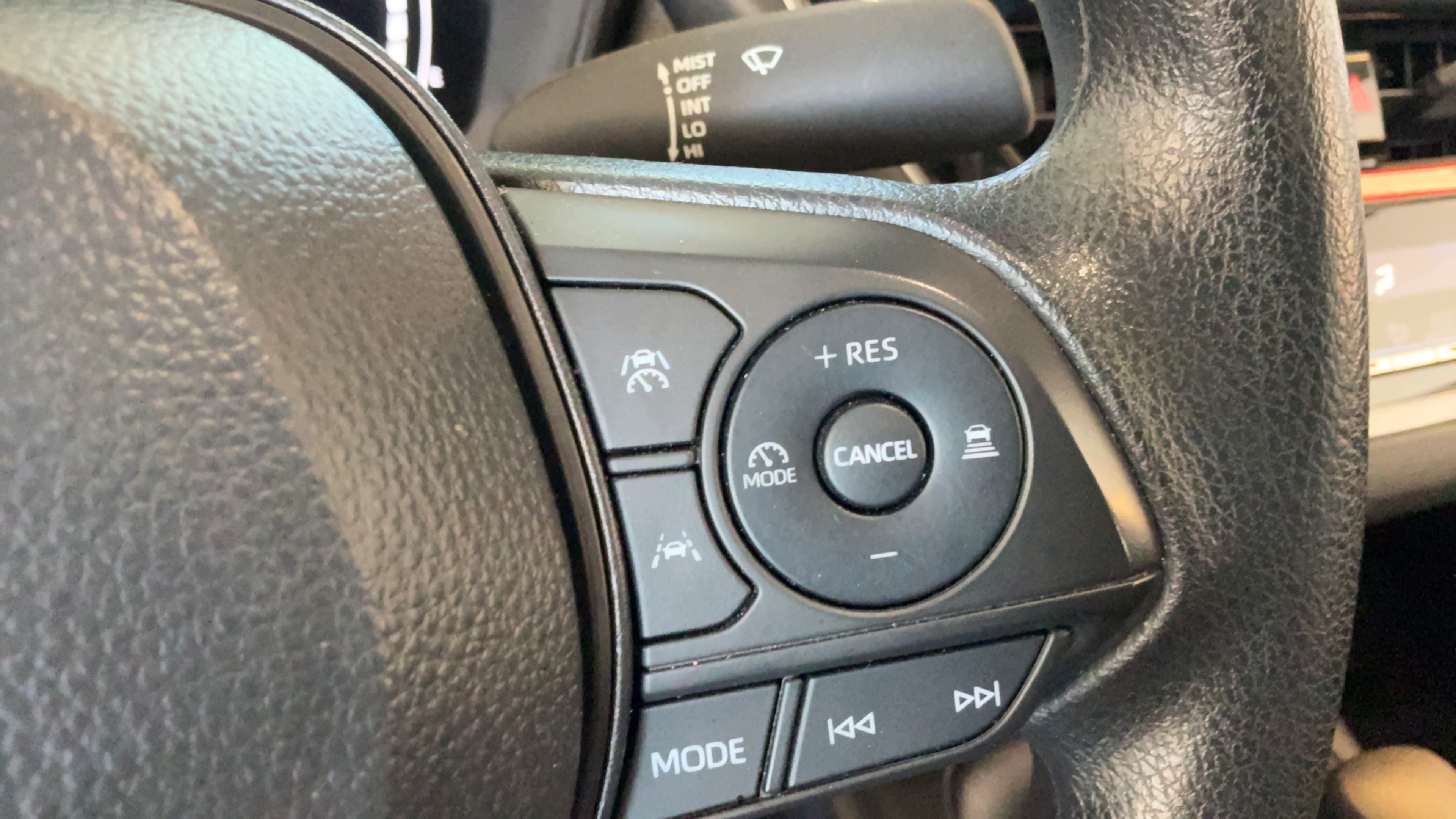 Used 2026 Toyota Corolla LE FWD image 14