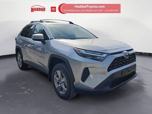New 2025 Toyota RAV4 XLE image 7