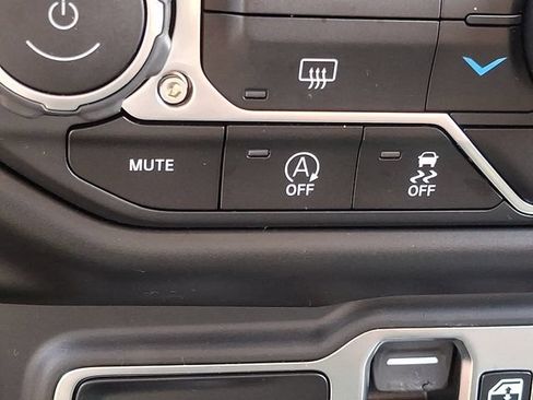 Used 2021 Jeep Wrangler Unlimited Rubicon AWD/4WD image 28
