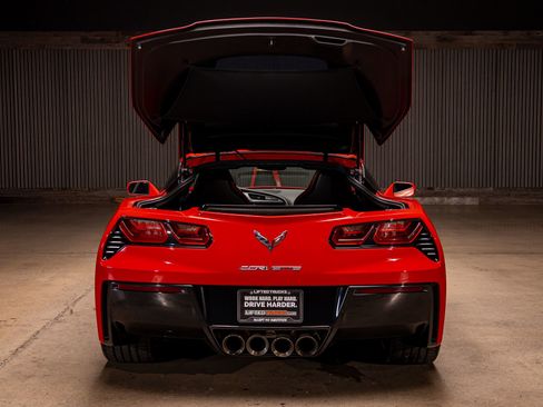 Used 2014 Chevrolet Corvette Stingray Coupe w/ 2LT Preferred Equipment Group image 8
