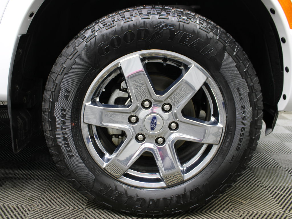 Used 2025 Ford Ranger XLT w/ Chrome Accent Package AWD/4WD image 13