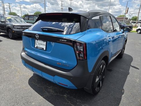 Used 2025 Nissan Kicks SR w/ SR Premium Package AWD/4WD image 5