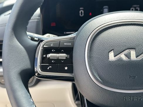 New 2026 Kia Carnival EX image 20