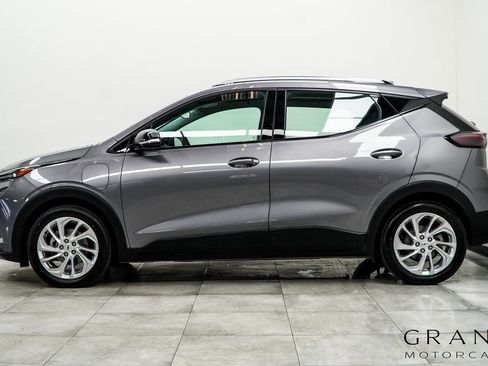 Used 2023 Chevrolet Bolt EUV LT image 7