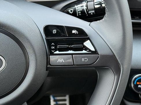 New 2026 Hyundai Elantra SEL Sport FWD image 19