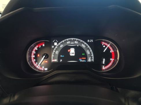 Used 2025 Toyota RAV4 XLE image 15