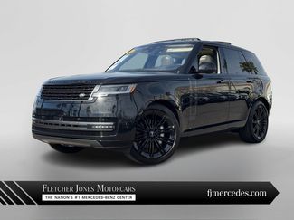 Used 2023 Land Rover Range Rover SE video 1