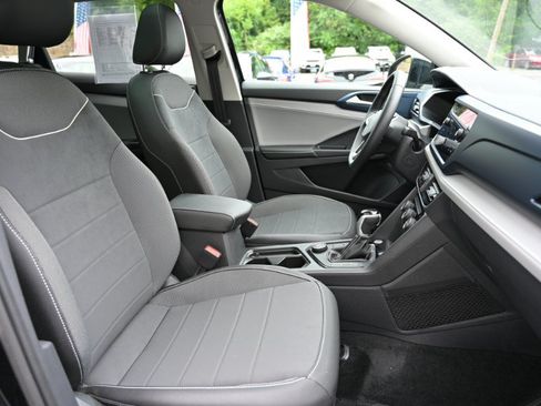 Used 2024 Volkswagen Taos SE AWD/4WD image 21