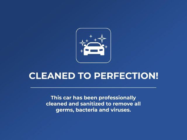 Used 2017 Ford Edge Titanium w/ Equipment Group 301A AWD/4WD image 18