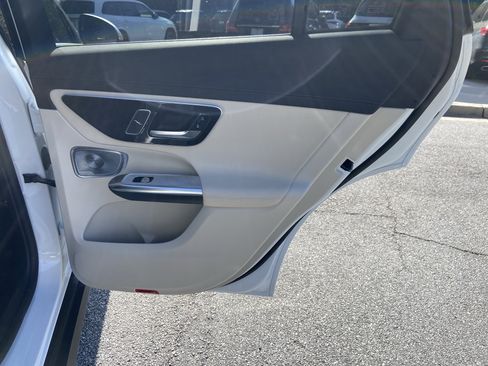 Certified 2025 Mercedes-Benz GLC 300 4MATIC image 44