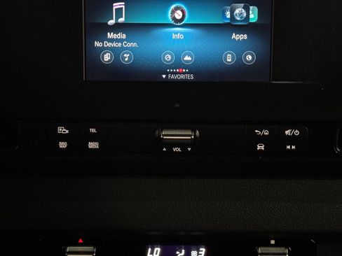 Used 2023 Mercedes-Benz Sprinter 2500 w/ Acoustic Package image 24