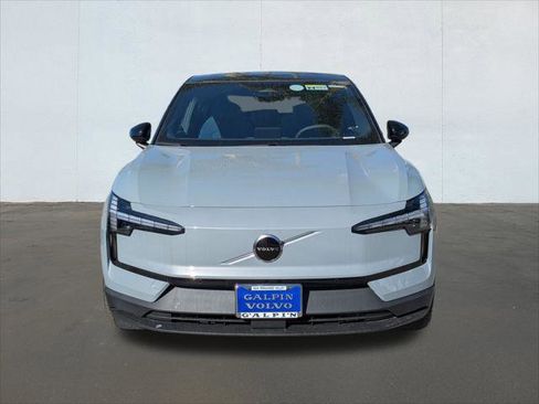 New 2025 Volvo EX30 Plus w/ Protection Package Premier image 4