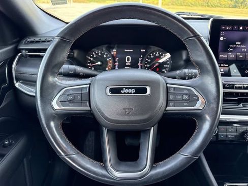 Used 2022 Jeep Compass Limited image 15