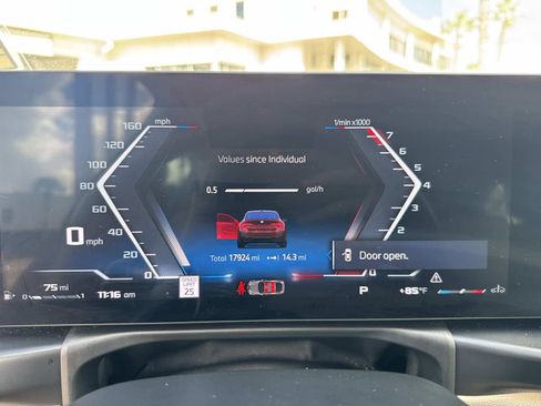 Certified 2025 BMW M440i image 27