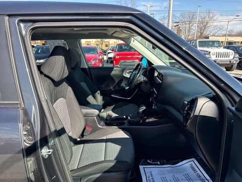 Certified 2022 Kia Soul EX image 10