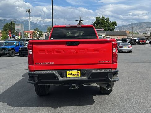 Used 2025 Chevrolet Silverado 2500 Custom w/ Custom Value Package AWD/4WD image 6