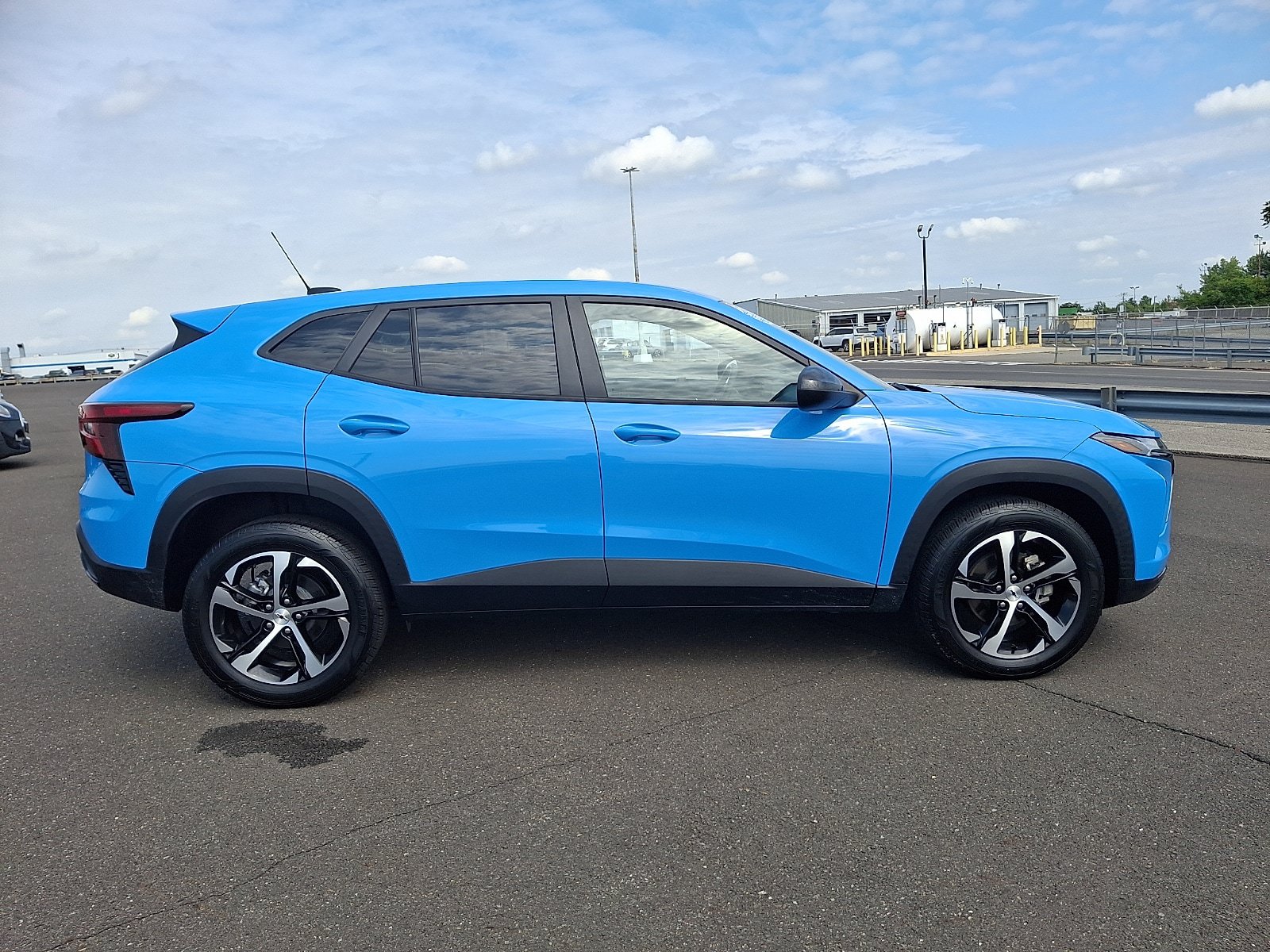 Used 2024 Chevrolet Trax RS FWD image 7
