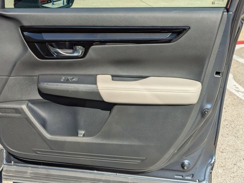 Used 2025 Honda CR-V EX-L image 28