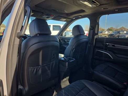 Used 2024 Kia Telluride SX Prestige X-Pro image 17
