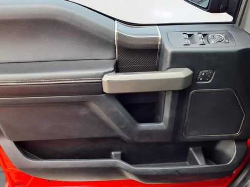 Used 2019 Ford F150 Raptor w/ Equipment Group 802A Luxury AWD/4WD image 17