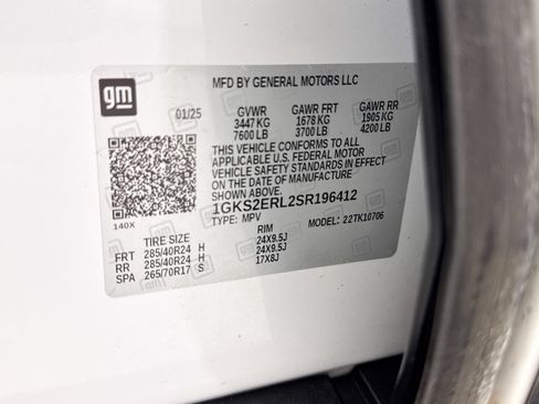 Used 2025 GMC Yukon Denali Ultimate AWD/4WD image 57