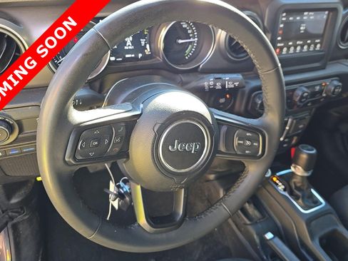 Used 2023 Jeep Wrangler Unlimited w/ Dual Top Group AWD/4WD image 5