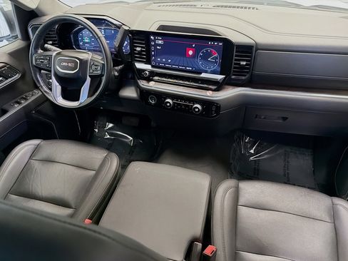 Used 2024 GMC Sierra 1500 SLT image 12
