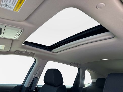 Used 2025 Honda CR-V EX image 22