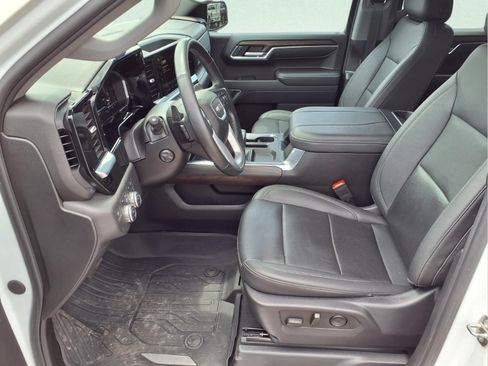 Used 2024 GMC Sierra 1500 SLT w/ SLT Premium Plus Package AWD/4WD image 18