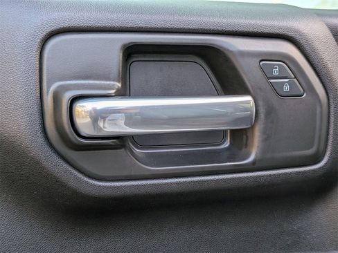 Used 2024 Chevrolet Silverado 1500 Custom image 13