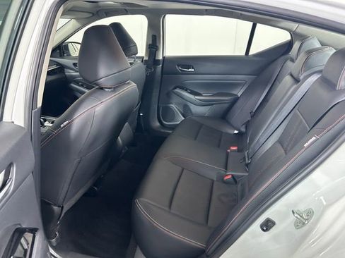 Used 2025 Nissan Altima 2.5 SR w/ SR Premium Package image 26