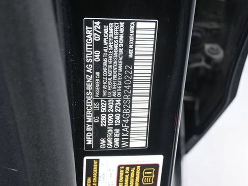 Used 2025 Mercedes-Benz C 300 Sedan image 18