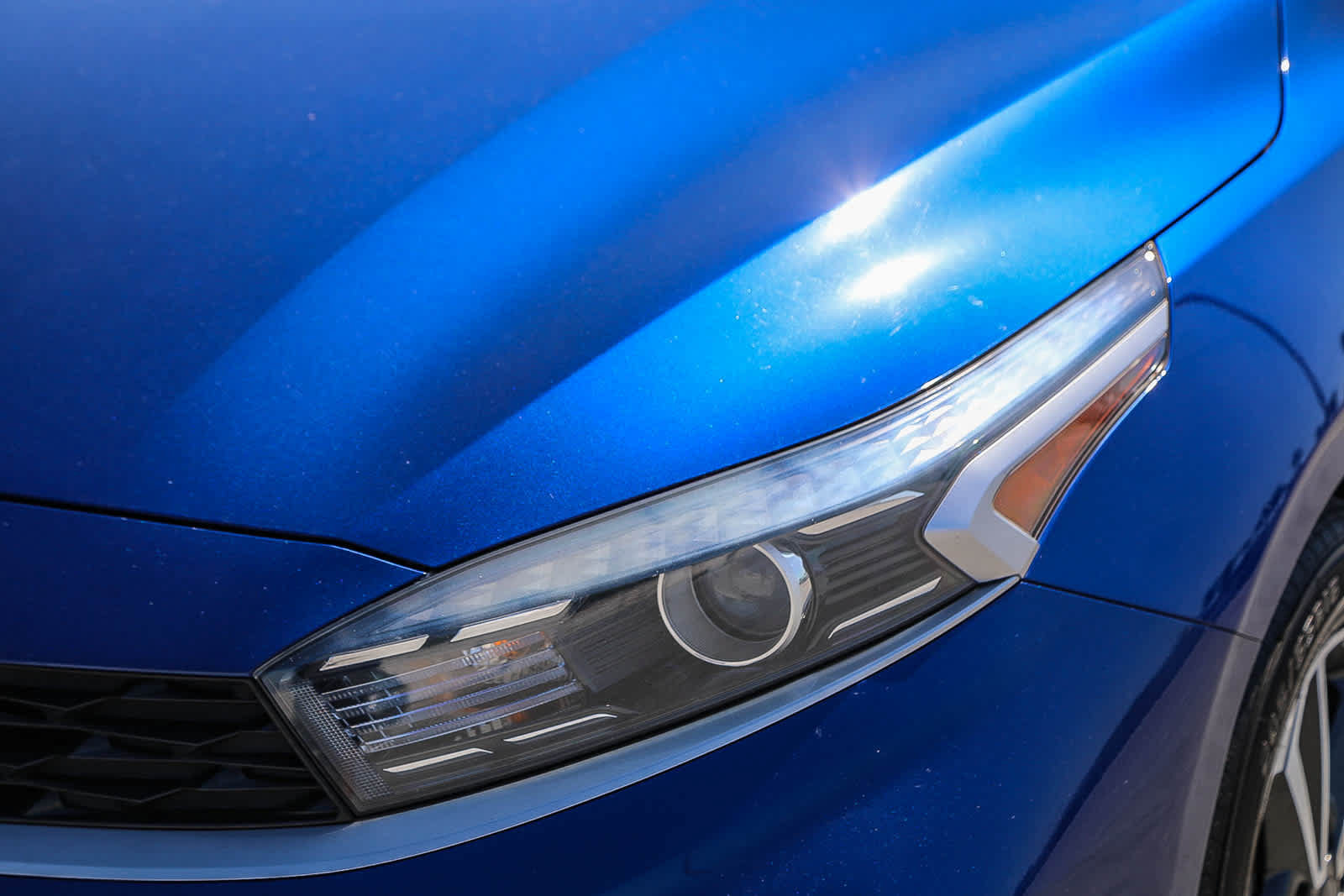 Used 2023 Kia Forte LXS w/ LXS Technology Package FWD image 8