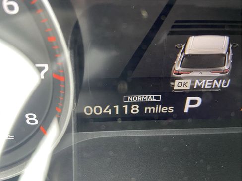 Used 2025 Mitsubishi Outlander SE image 30