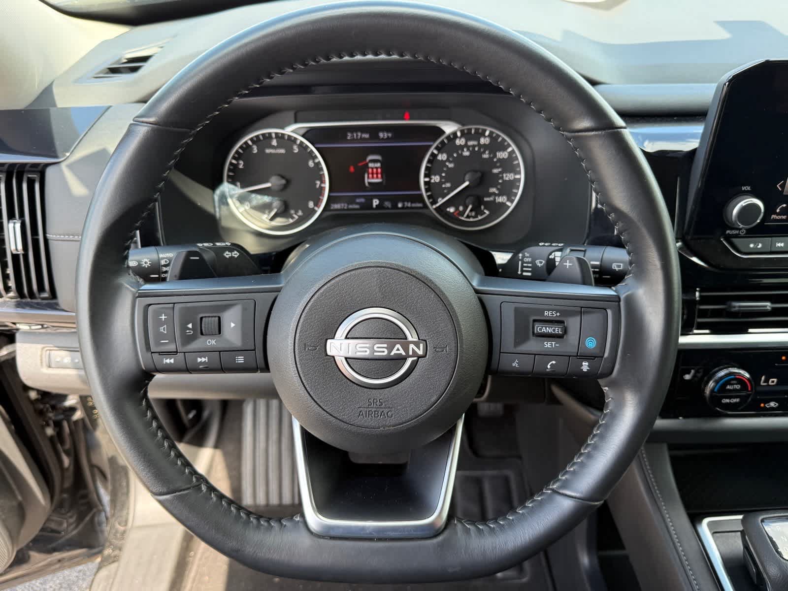 Used 2025 Nissan Pathfinder SV AWD/4WD image 15