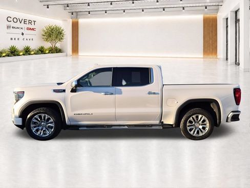 Used 2020 GMC Sierra 1500 AT4 w/ AT4 Premium Package AWD/4WD image 11
