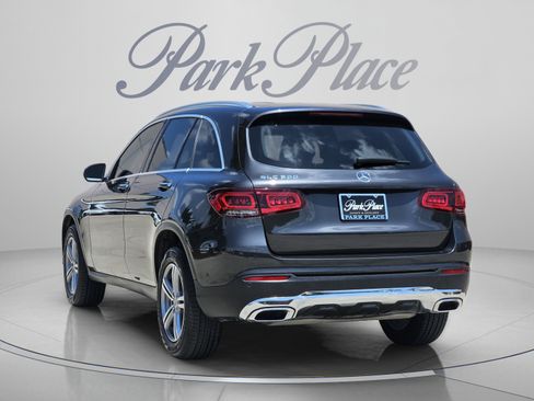 Certified 2021 Mercedes-Benz GLC 300 image 3