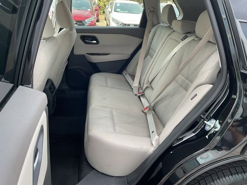 Used 2025 Nissan Rogue SV image 14