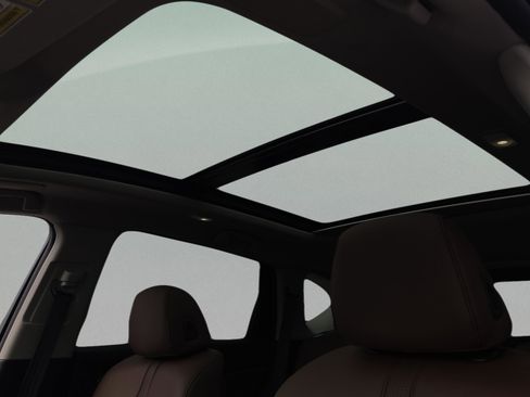 Used 2025 Acura RDX SH-AWD w/ Technology Package image 23