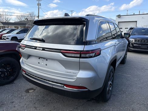 New 2025 Jeep Grand Cherokee Limited AWD/4WD image 7